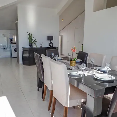 Malvasia & Lotus With Sea Views By Hello Homes Sitges
